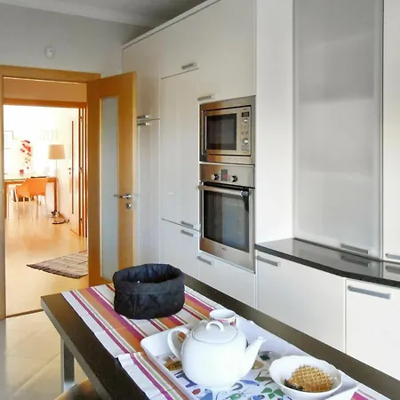 With 2 Bedrooms In Cascais, With Private Pool, Furnished Gar Lägenhet *