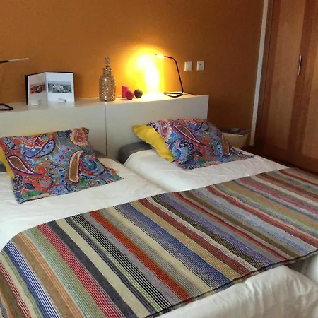 With 2 Bedrooms In Cascais, With Private Pool, Furnished Gar Lägenhet Cascais